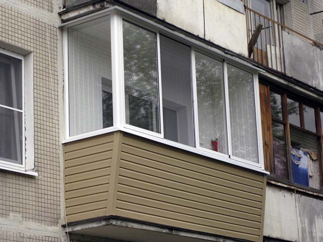 Сколько стоит застеклить балкон 3 метра по цене от производителя Хотьково