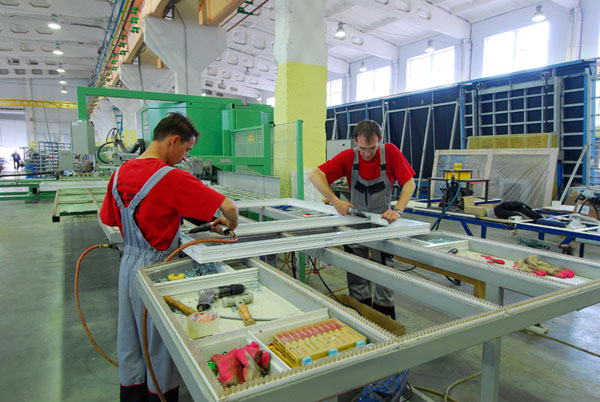 Фирма по остеклению балконов в Хотьково и Московской области Хотьково