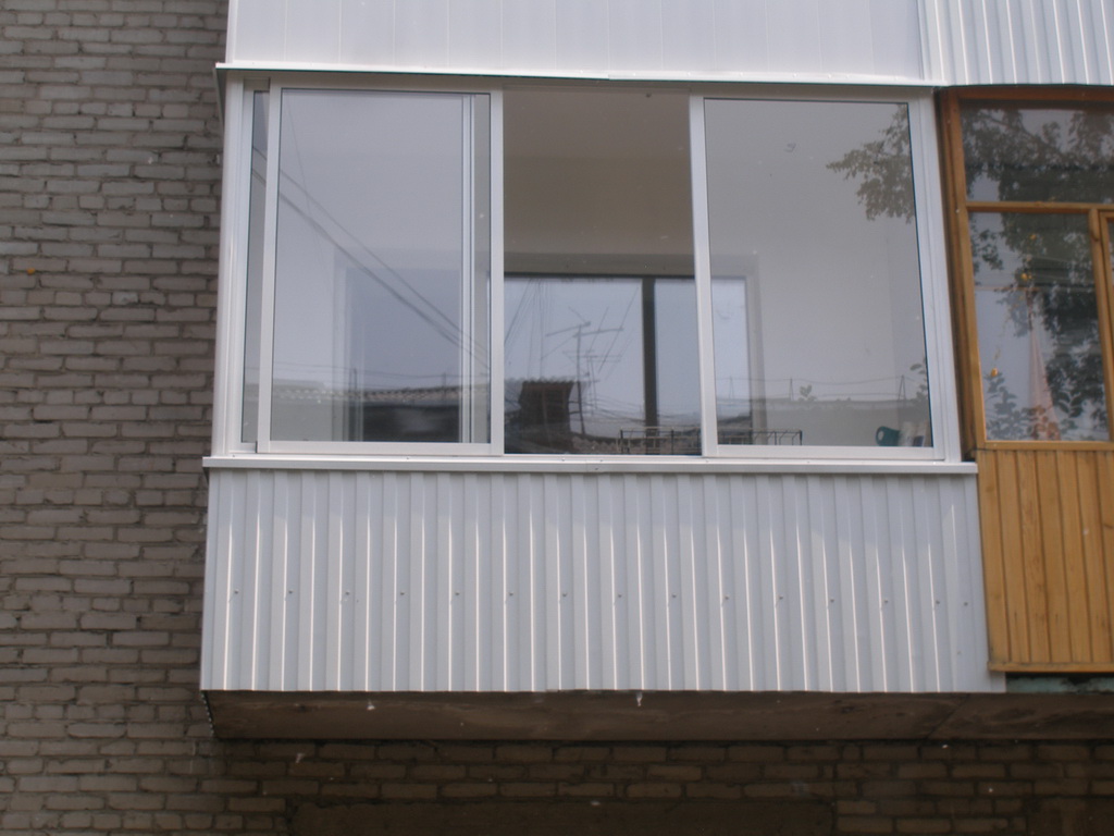 Установка пластиковых окон на балконе: остекление лоджии Хотьково