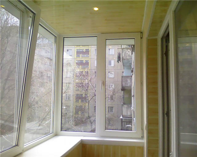 Остекление балкона в панельном доме по цене от производителя Хотьково